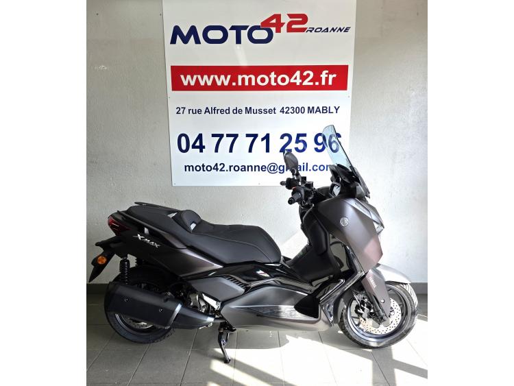 YAMAHA XMAX 300 Tech Max