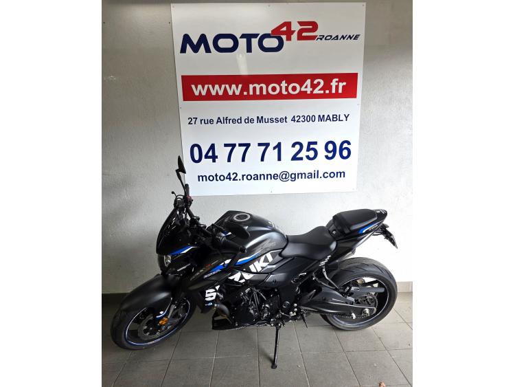 SUZUKI GSX-S 750 FULL
