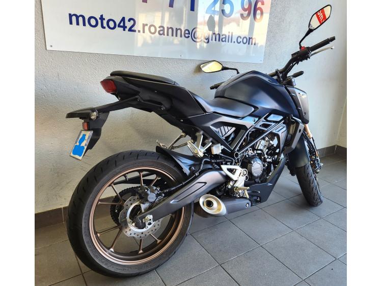 HONDA CBR 125 R