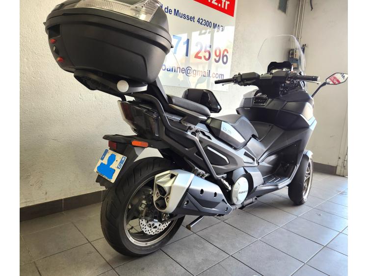 KYMCO CV3 550