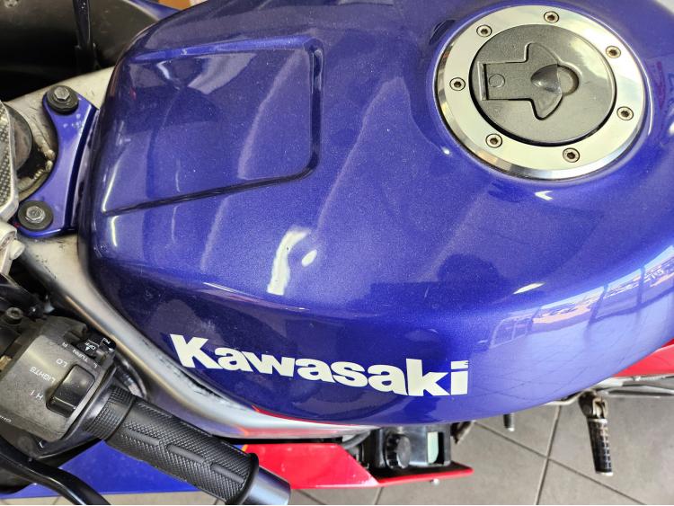 KAWASAKI ZX-6R EN L'ETAT